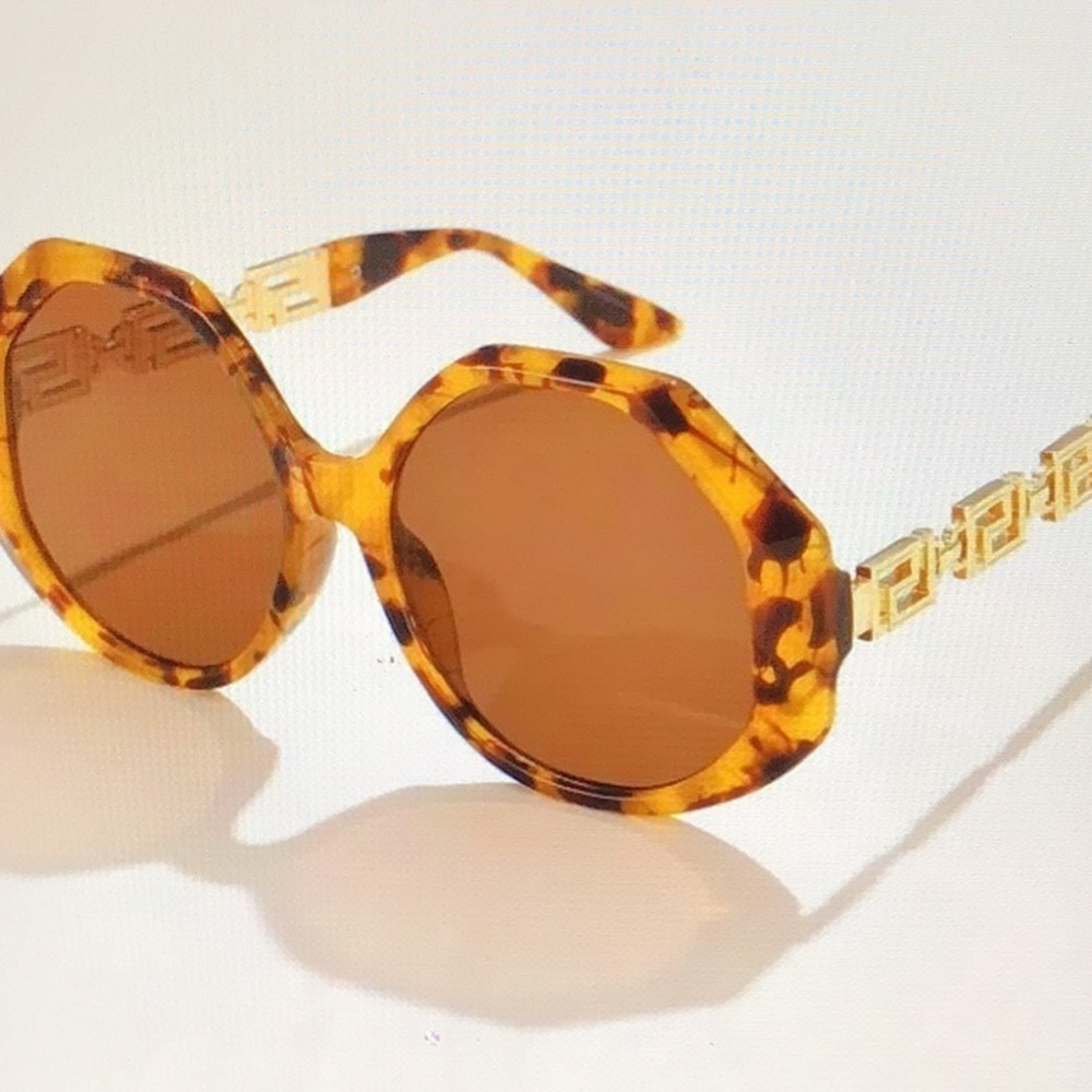Sunglasses ๐ - Picture 5 of 8